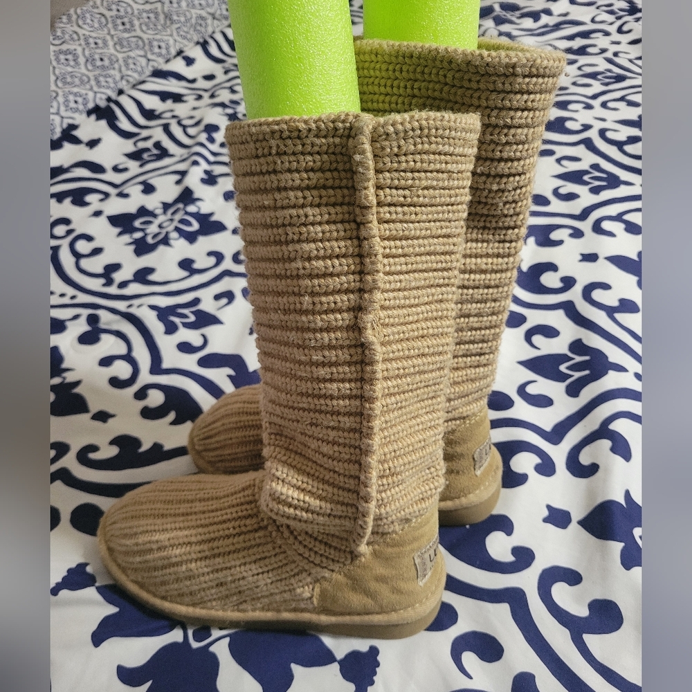 Ugg Brown Cardy Knit Boots